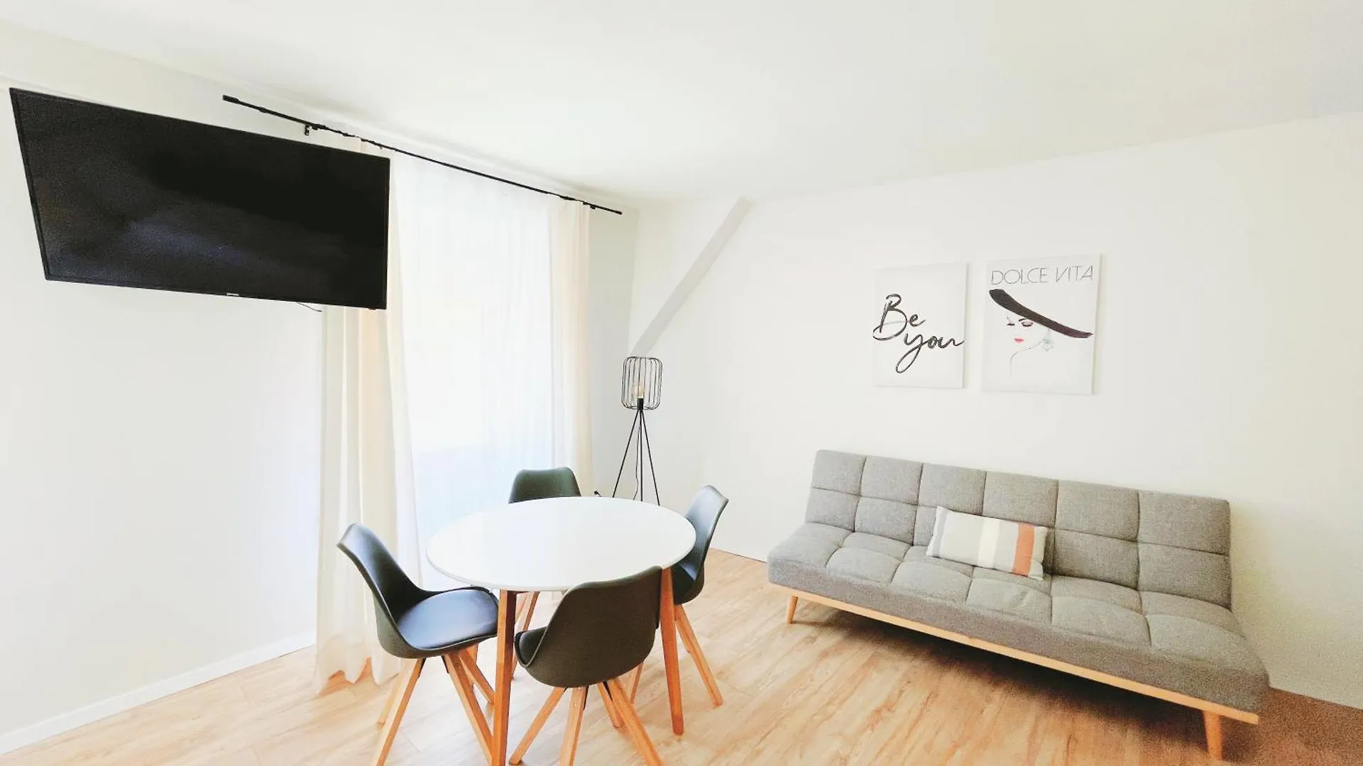Contactless Self-Check-In - Stayhere Central City Studio 12 Graz