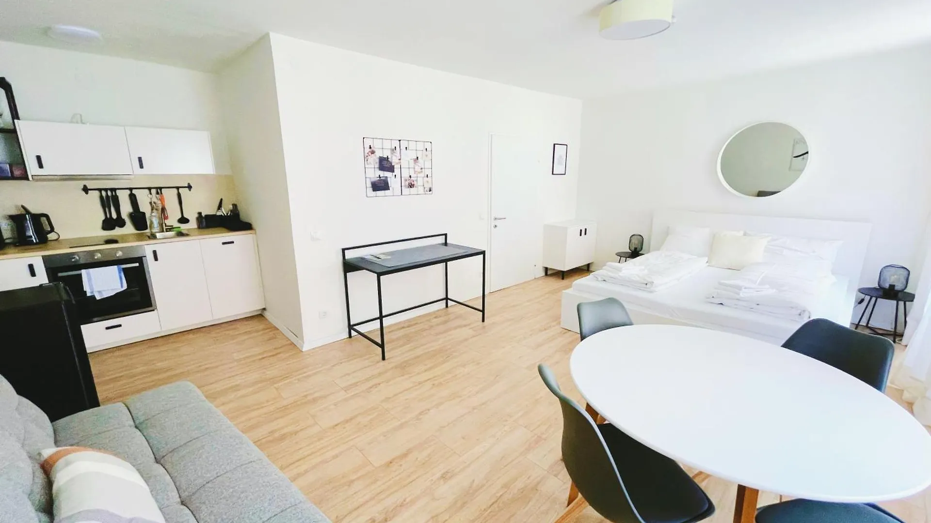 Contactless Self-Check-In - Stayhere Central City Studio 12 Graz 0*,