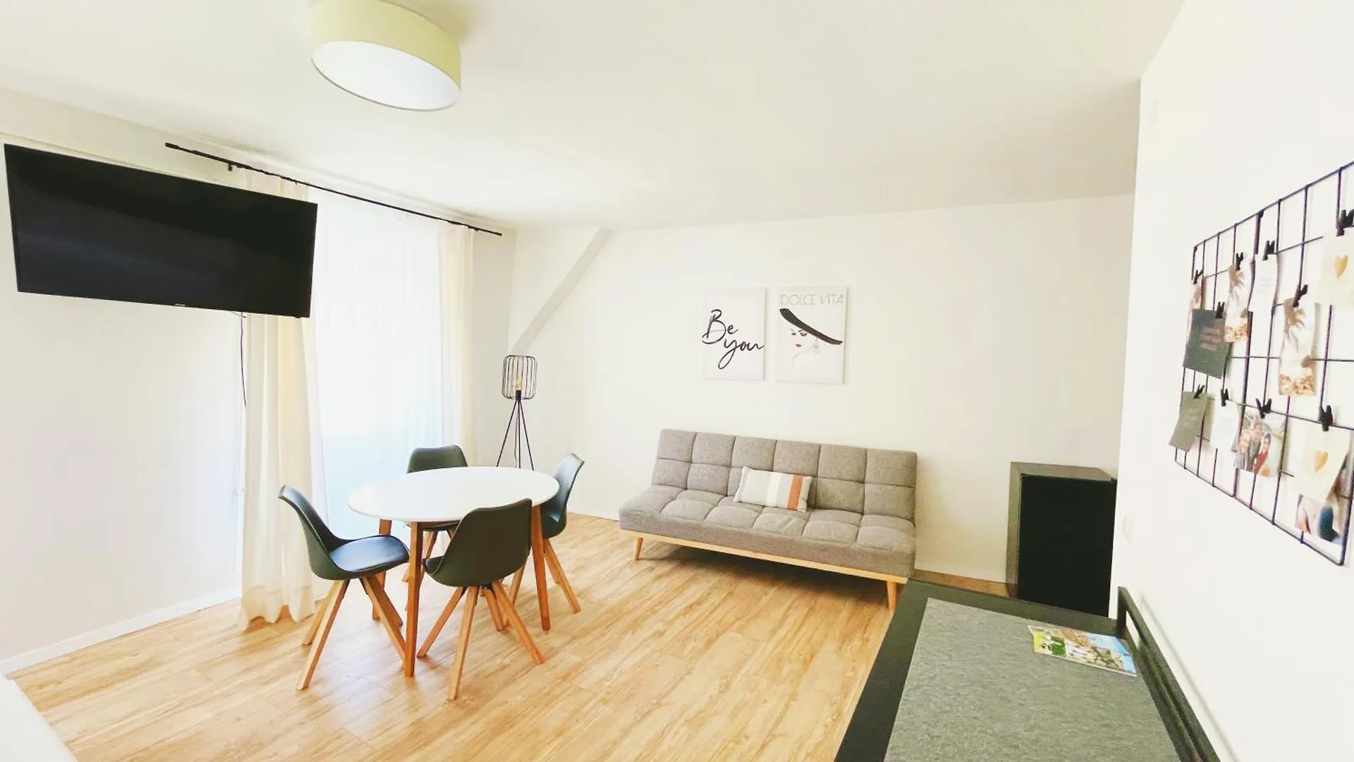 Contactless Self-Check-In - Stayhere Central City Studio 12 Graz Austria