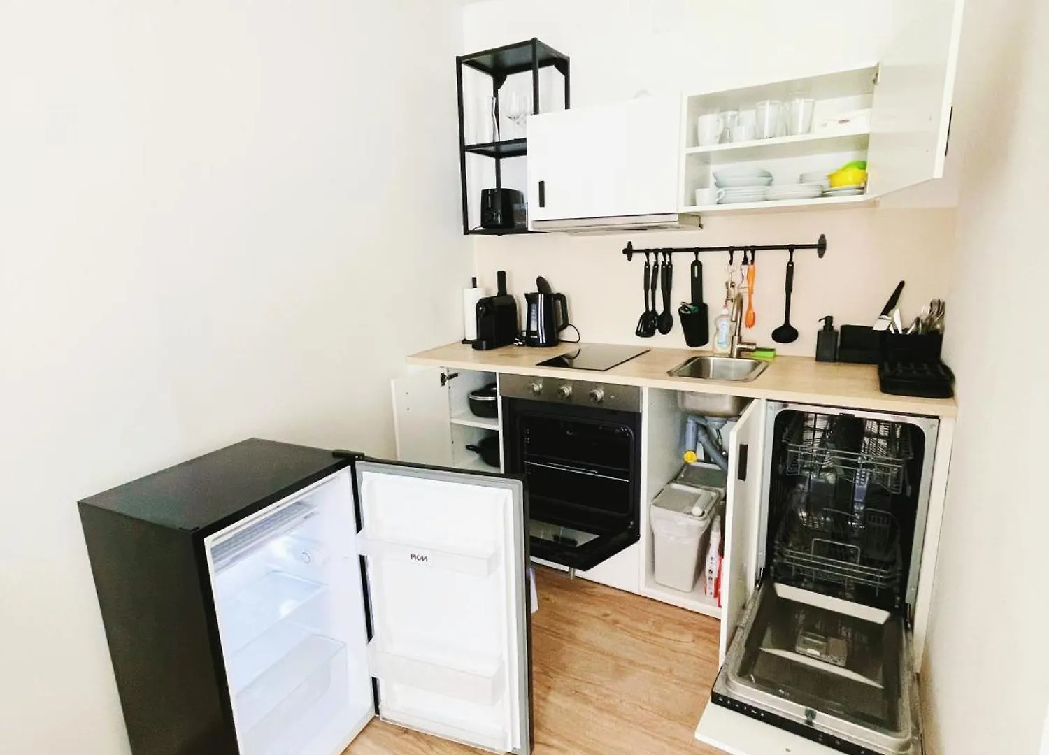 Apartment Contactless Self-Check-In - Stayhere Central City Studio 12 Graz Austria
