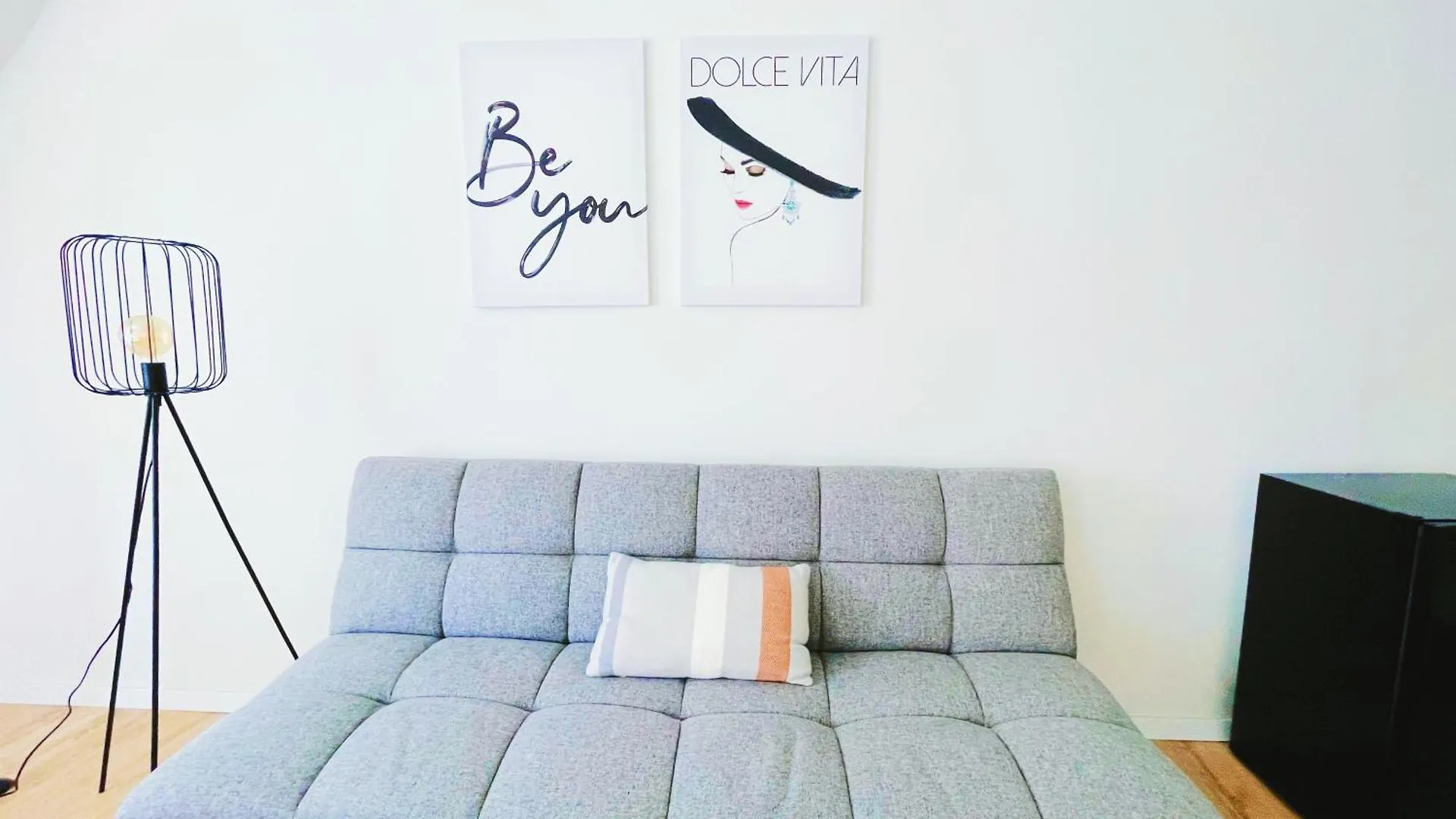 Contactless Self-Check-In - Stayhere Central City Studio 12 Graz Apartment